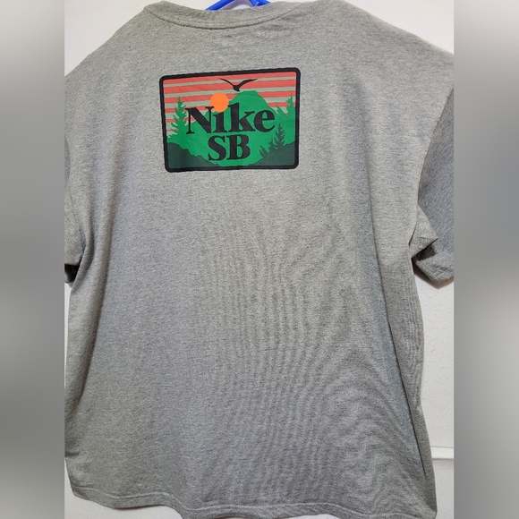 NIKE SB CLIMBING PATCH TEE DARK HEATHER GREY MEN'S XXL LOOSE FIT - Picture 3 of 13